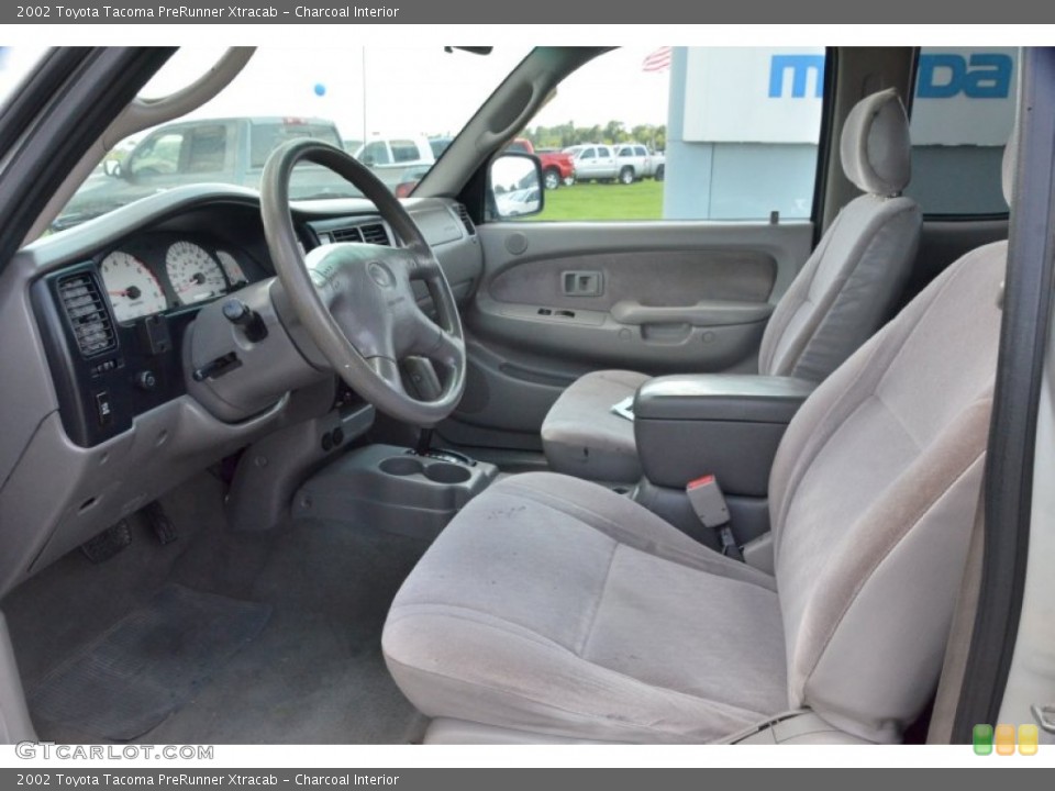 Charcoal Interior Photo for the 2002 Toyota Tacoma PreRunner Xtracab #69609796