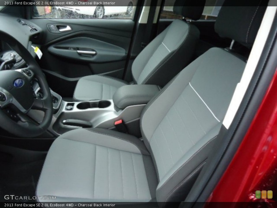 Charcoal Black Interior Photo for the 2013 Ford Escape SE 2.0L EcoBoost 4WD #69620358