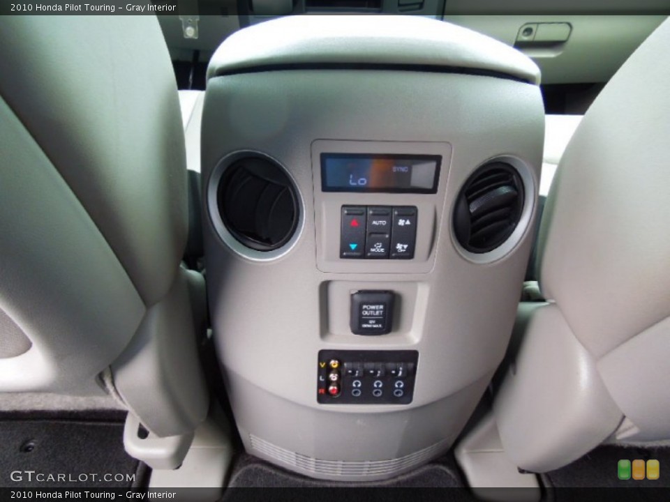 Gray Interior Controls for the 2010 Honda Pilot Touring #69623021