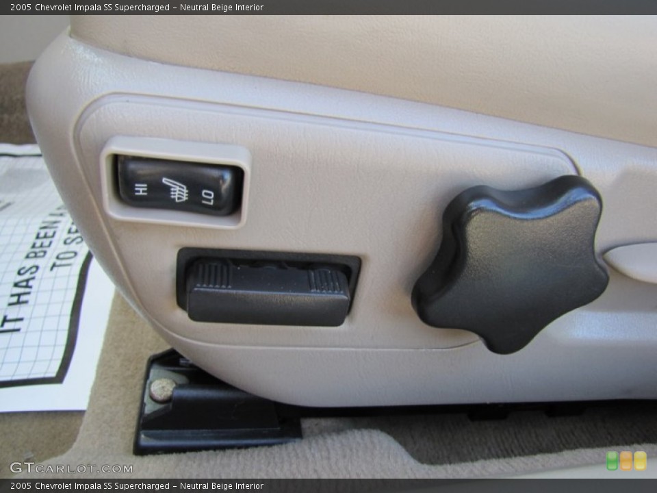 Neutral Beige Interior Controls for the 2005 Chevrolet Impala SS Supercharged #69627697