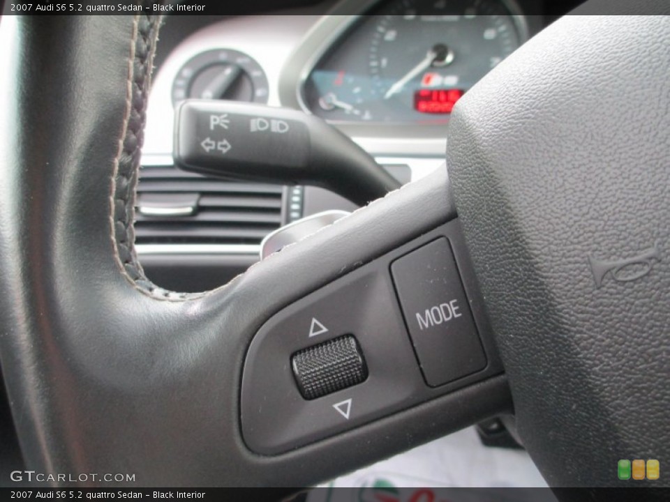 Black Interior Controls for the 2007 Audi S6 5.2 quattro Sedan #69633835