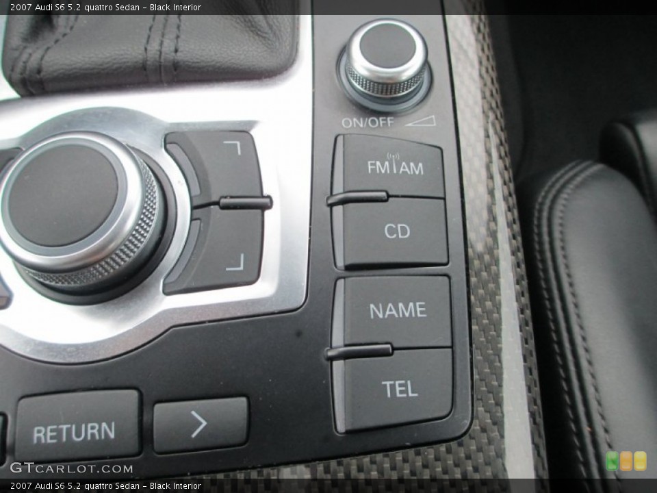 Black Interior Controls for the 2007 Audi S6 5.2 quattro Sedan #69633928