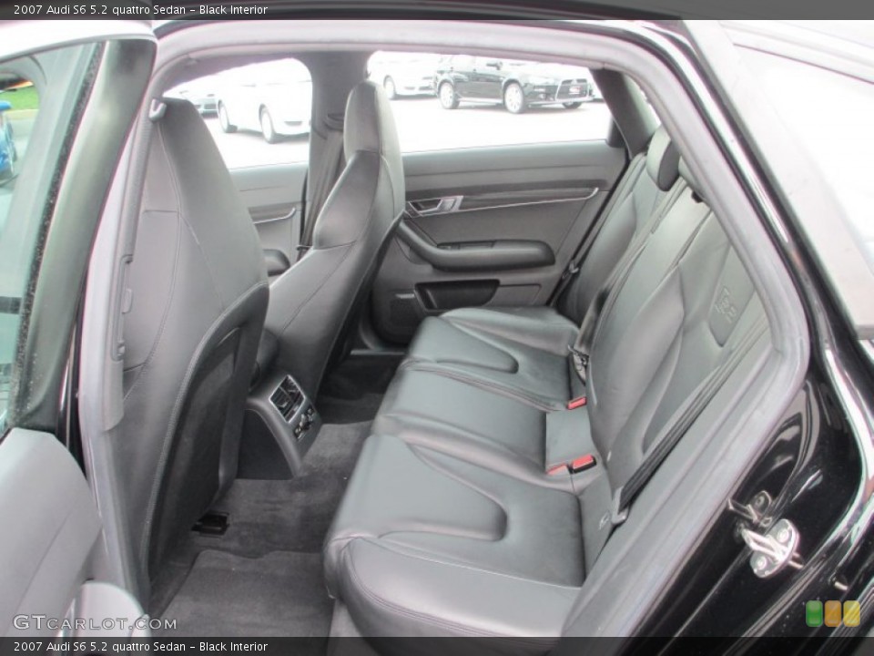 Black Interior Rear Seat for the 2007 Audi S6 5.2 quattro Sedan #69633988