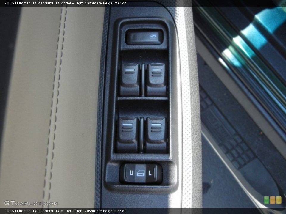 Light Cashmere Beige Interior Controls for the 2006 Hummer H3  #69645475