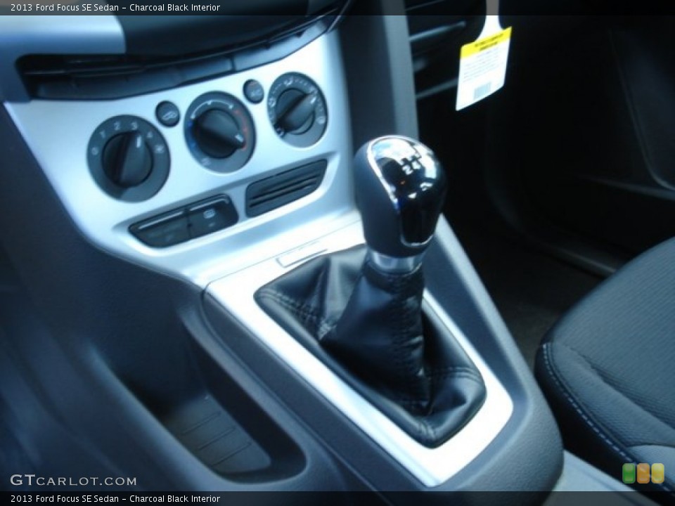 Charcoal Black Interior Transmission for the 2013 Ford Focus SE Sedan #69656278