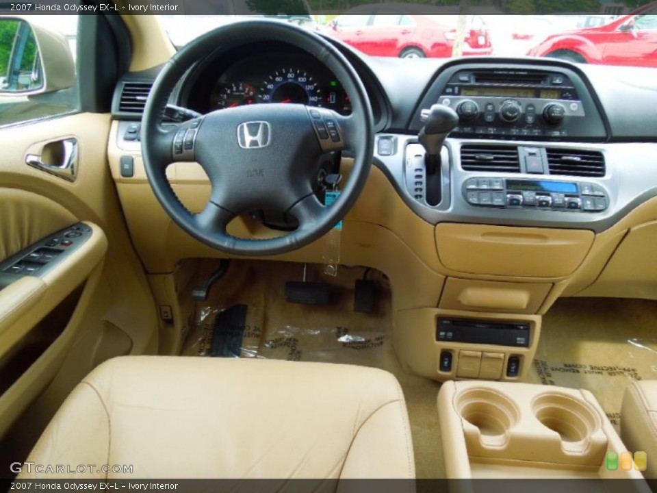 Ivory Interior Dashboard for the 2007 Honda Odyssey EX-L #69656584