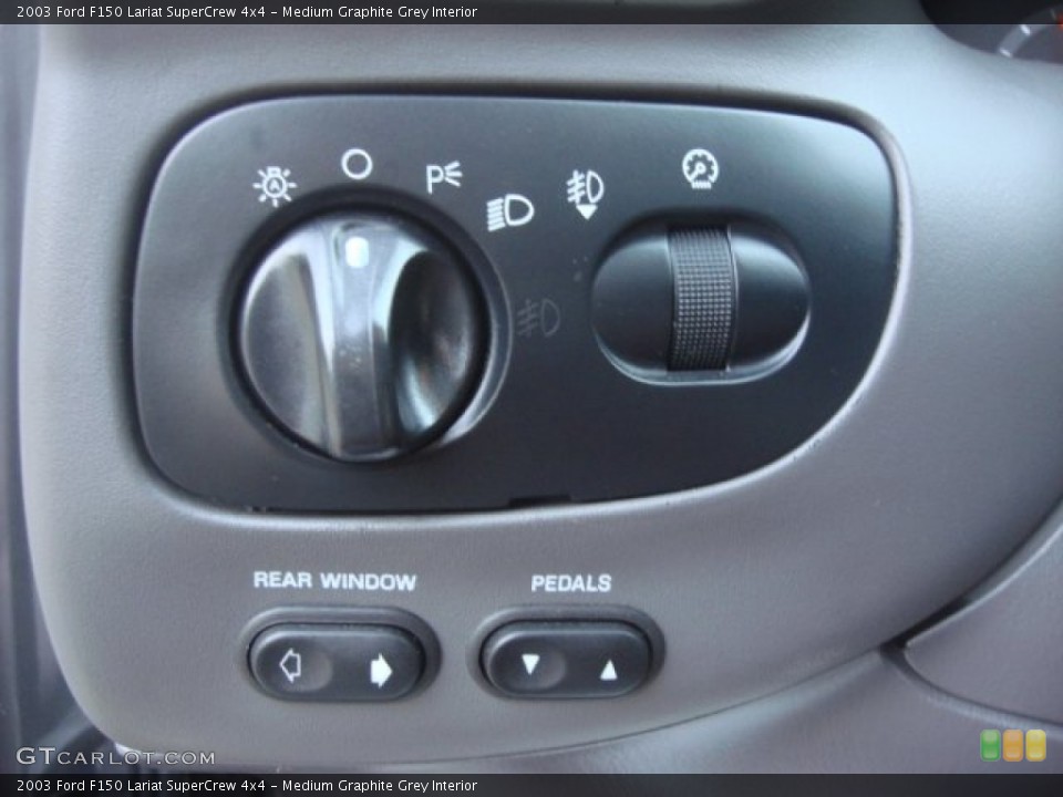 Medium Graphite Grey Interior Controls for the 2003 Ford F150 Lariat SuperCrew 4x4 #69659730