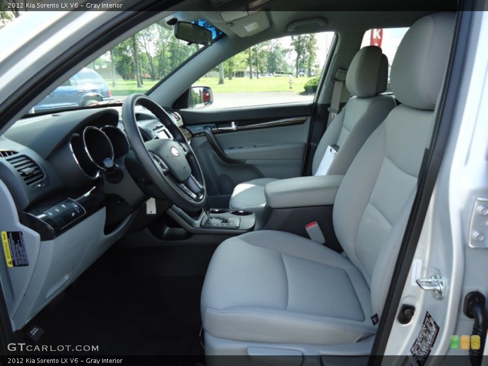 Gray Interior Photo for the 2012 Kia Sorento LX V6 #69662676
