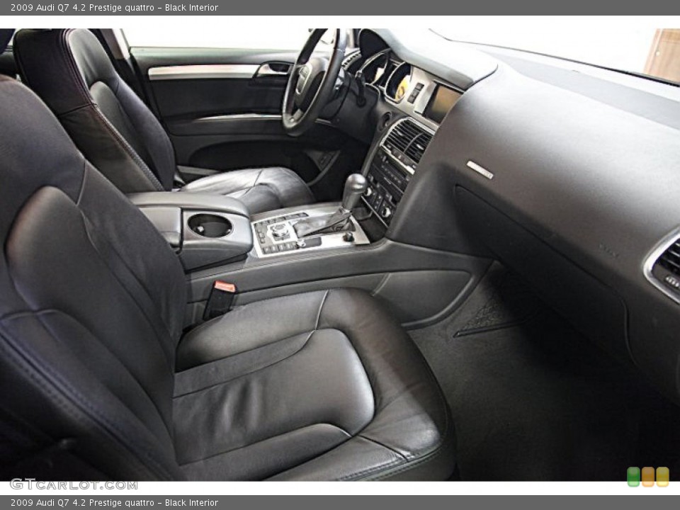 Black Interior Front Seat for the 2009 Audi Q7 4.2 Prestige quattro #69665049