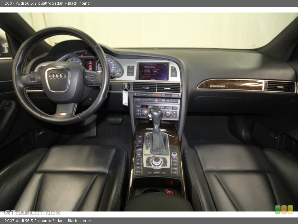 Black Interior Dashboard for the 2007 Audi S6 5.2 quattro Sedan #69673635