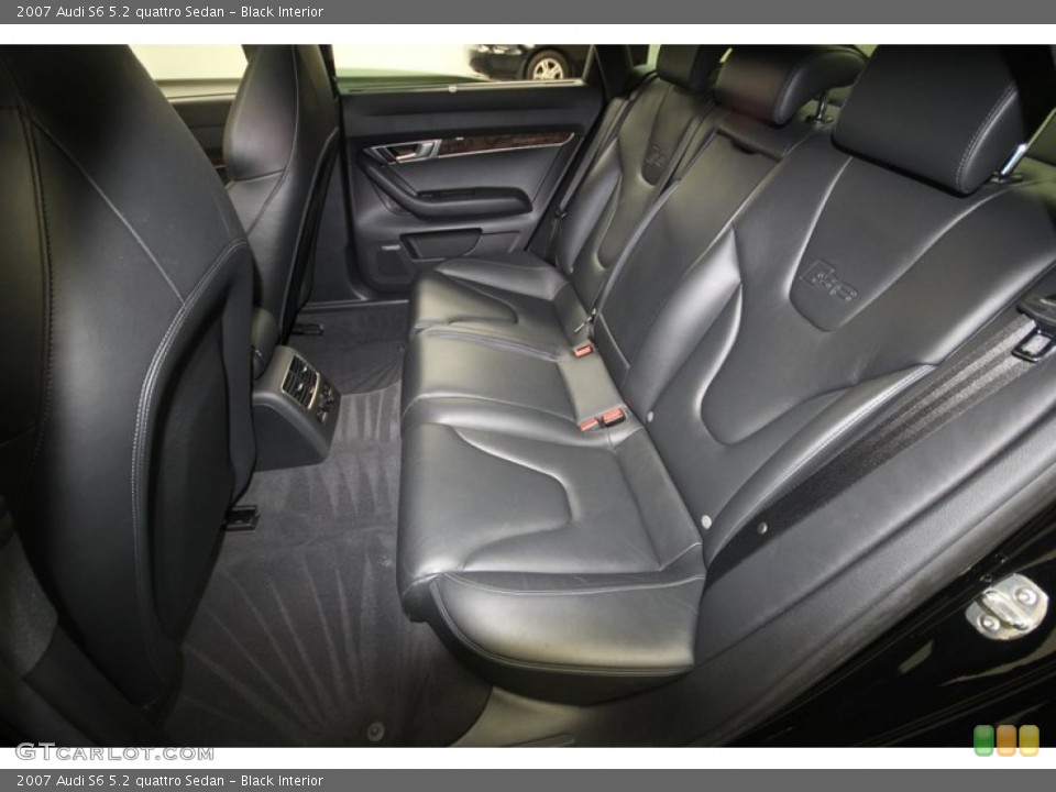 Black Interior Rear Seat for the 2007 Audi S6 5.2 quattro Sedan #69673734