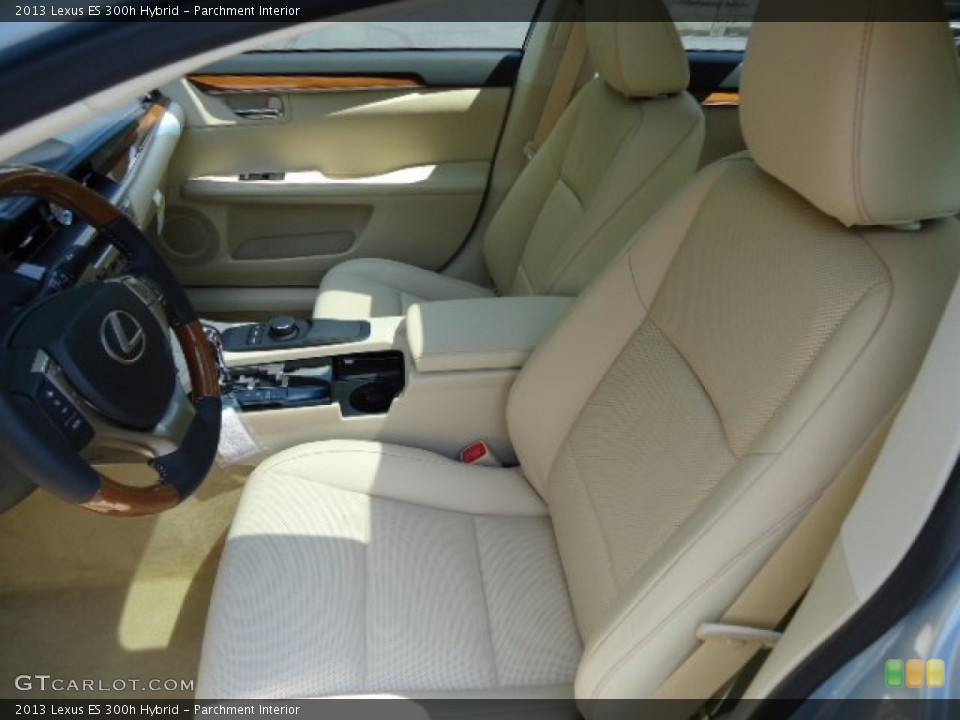 Parchment Interior Photo for the 2013 Lexus ES 300h Hybrid #69711714