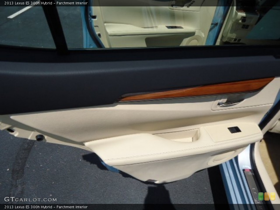 Parchment Interior Door Panel for the 2013 Lexus ES 300h Hybrid #69711741