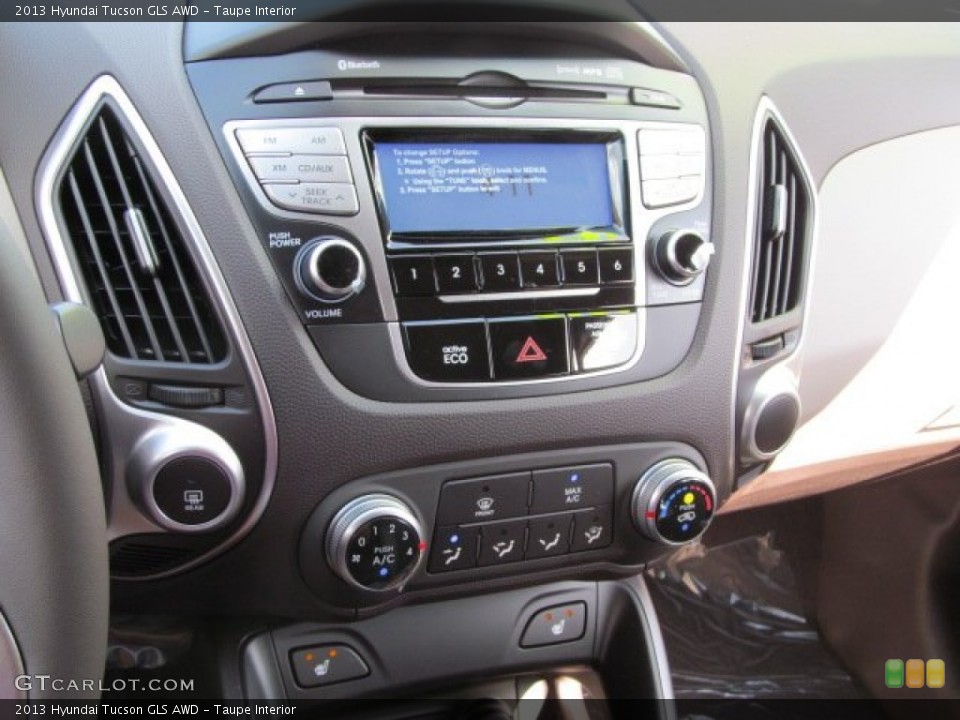 Taupe Interior Controls for the 2013 Hyundai Tucson GLS AWD #69712092