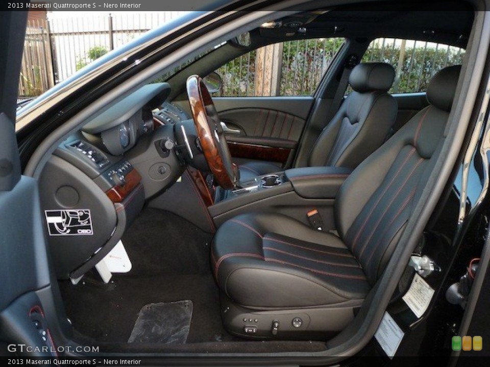 Nero Interior Photo for the 2013 Maserati Quattroporte S #69714510
