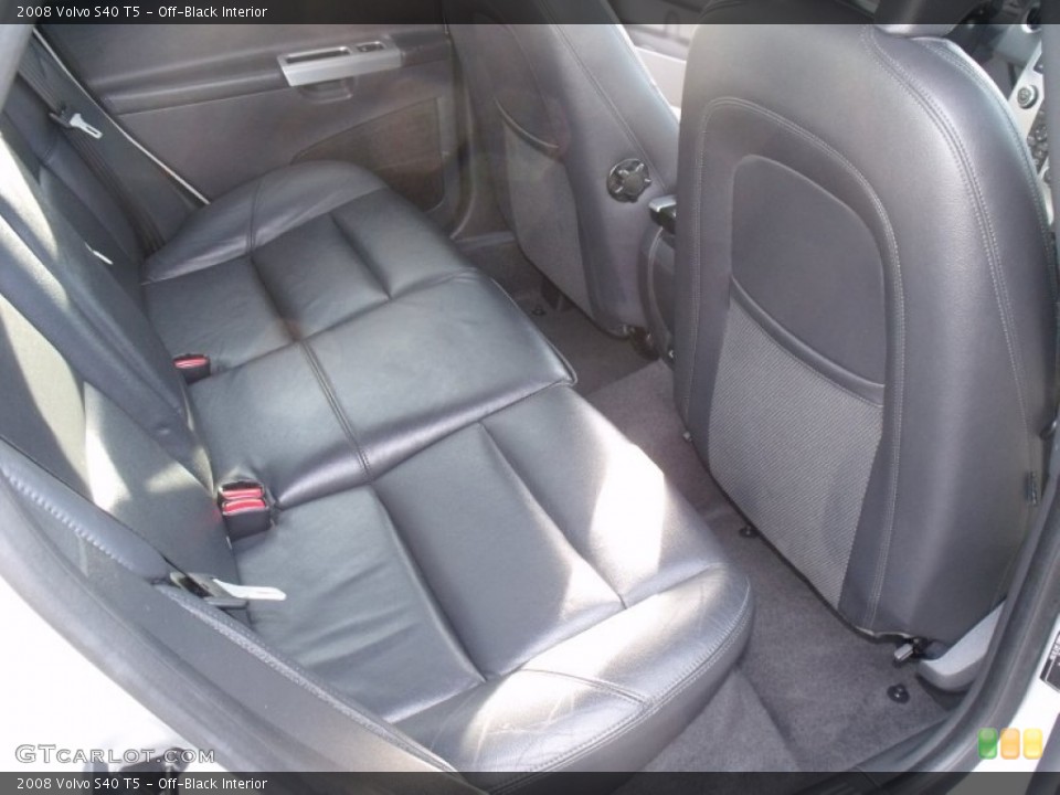 Off-Black Interior Photo for the 2008 Volvo S40 T5 #69714828