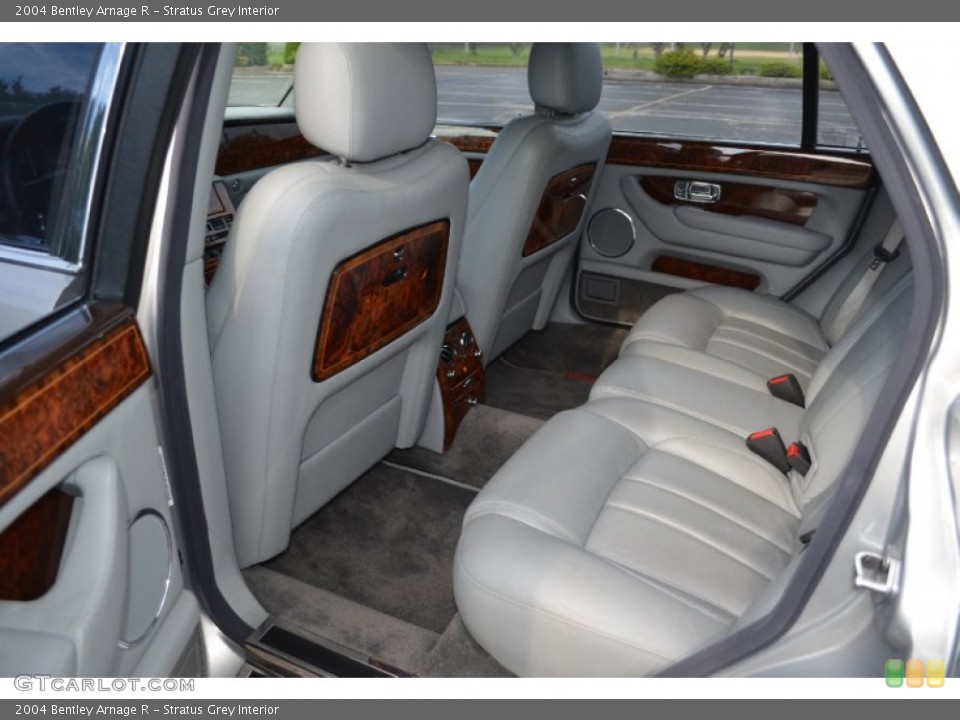 Stratus Grey Interior Rear Seat for the 2004 Bentley Arnage R #69717240