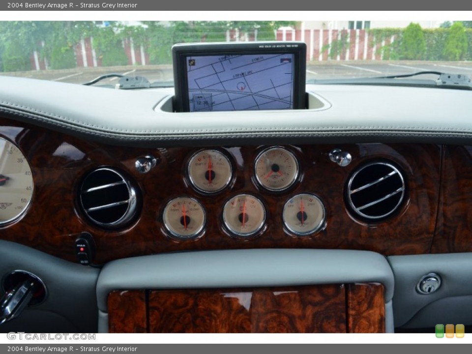 Stratus Grey Interior Gauges for the 2004 Bentley Arnage R #69717264
