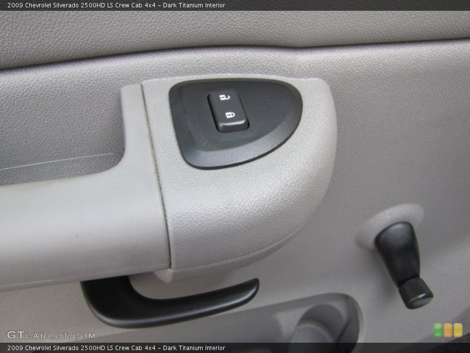 Dark Titanium Interior Controls for the 2009 Chevrolet Silverado 2500HD LS Crew Cab 4x4 #69725016