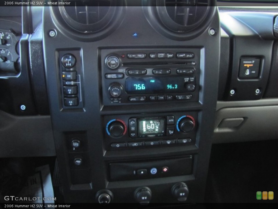 Wheat Interior Controls for the 2006 Hummer H2 SUV #69725439