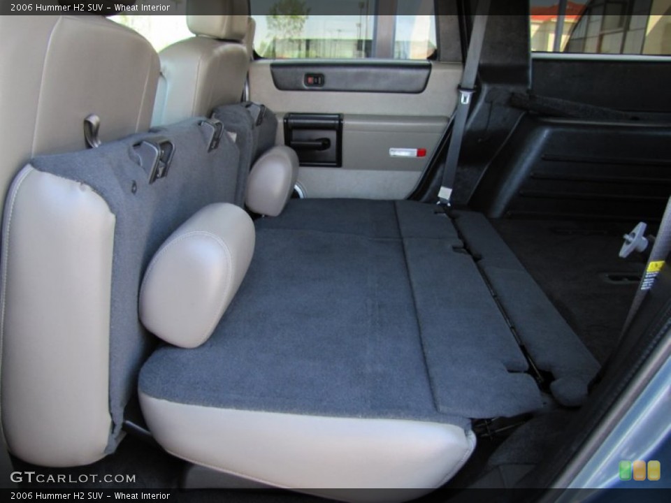 Wheat Interior Rear Seat for the 2006 Hummer H2 SUV #69725472