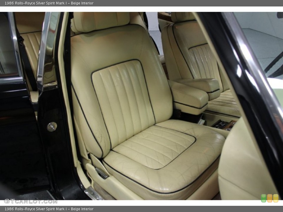 Beige 1986 Rolls-Royce Silver Spirit Interiors