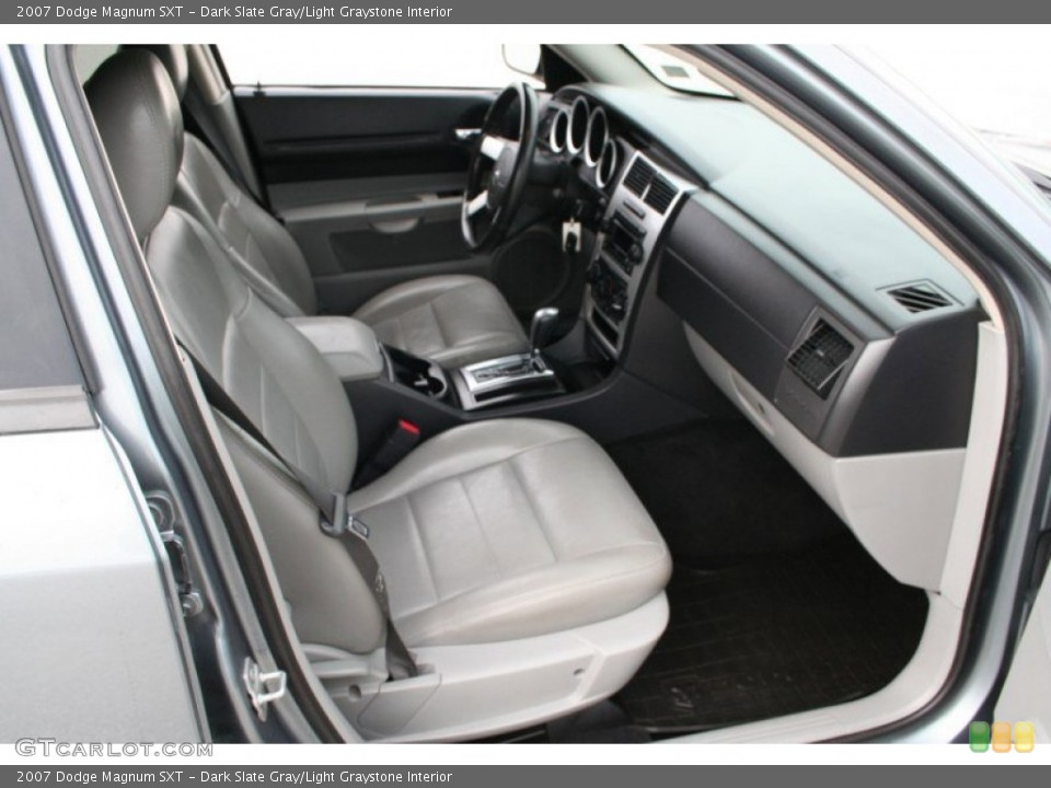 Dark Slate Gray/Light Graystone Interior Photo for the 2007 Dodge Magnum SXT #69748999