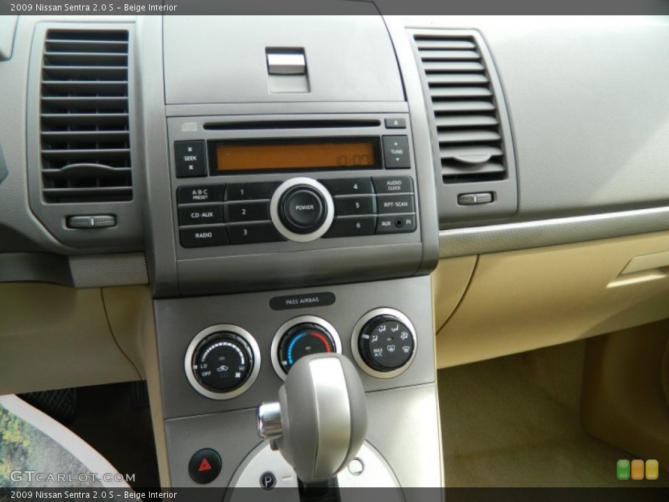 Beige Interior Controls for the 2009 Nissan Sentra 2.0 S #69750934