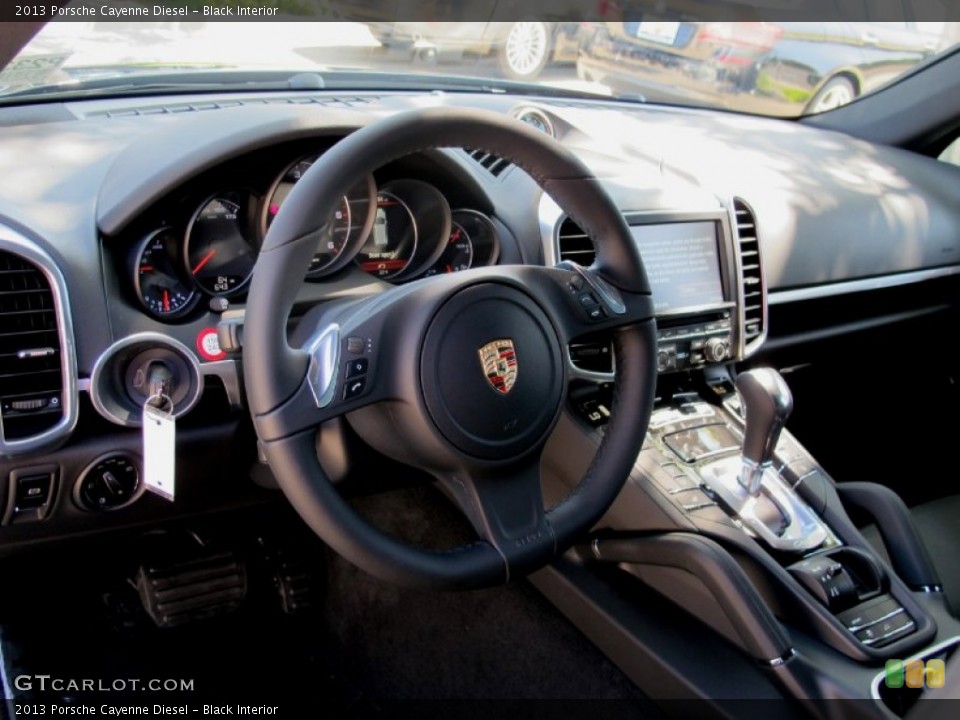 Black Interior Dashboard for the 2013 Porsche Cayenne Diesel #69801273