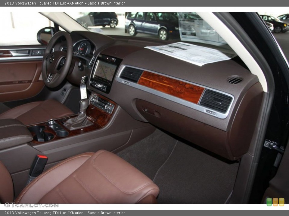 Saddle Brown Interior Photo for the 2013 Volkswagen Touareg TDI Lux 4XMotion #69803545
