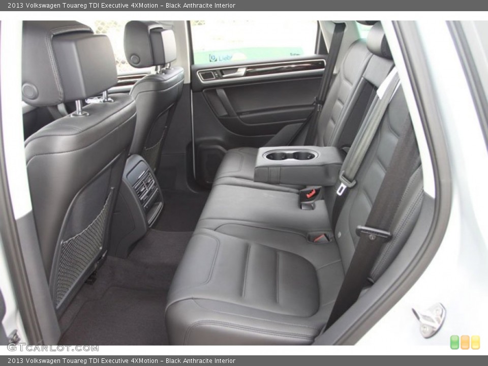 Black Anthracite Interior Photo for the 2013 Volkswagen Touareg TDI Executive 4XMotion #69803965