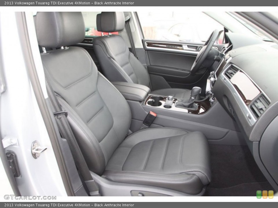 Black Anthracite Interior Photo for the 2013 Volkswagen Touareg TDI Executive 4XMotion #69804088