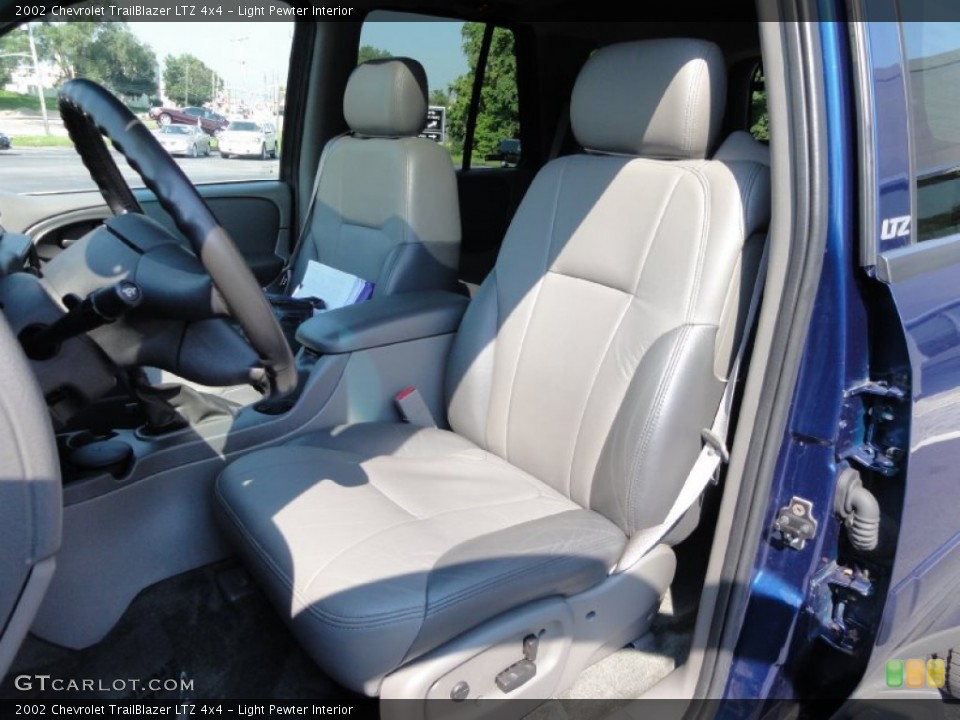 Light Pewter Interior Front Seat for the 2002 Chevrolet TrailBlazer LTZ 4x4 #69820432