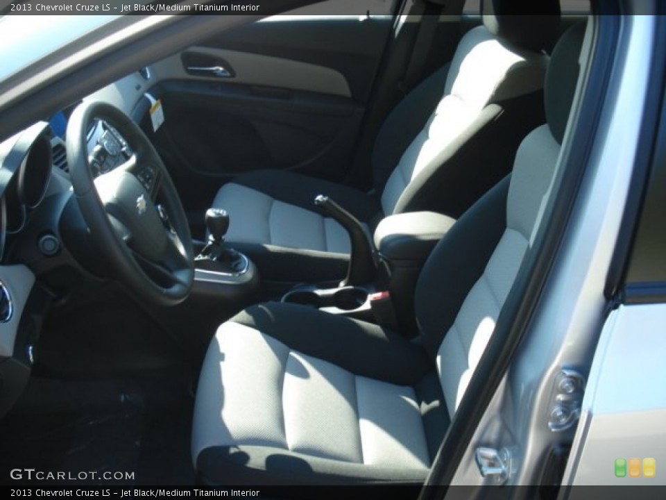 Jet Black/Medium Titanium Interior Photo for the 2013 Chevrolet Cruze LS #69826451