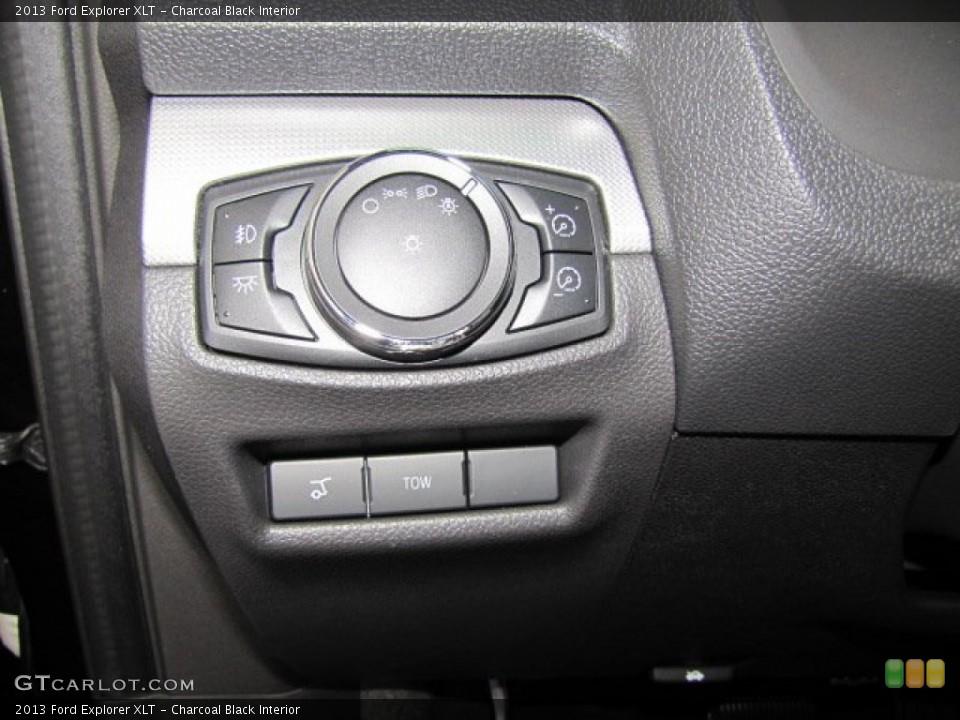 Charcoal Black Interior Controls for the 2013 Ford Explorer XLT #69830473