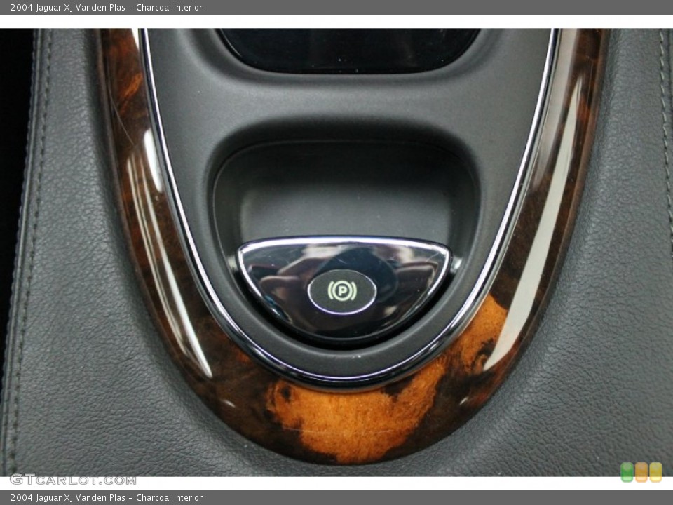 Charcoal Interior Controls for the 2004 Jaguar XJ Vanden Plas #69848596