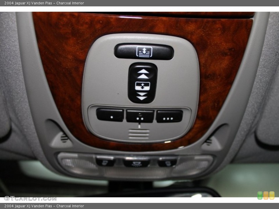 Charcoal Interior Controls for the 2004 Jaguar XJ Vanden Plas #69848656