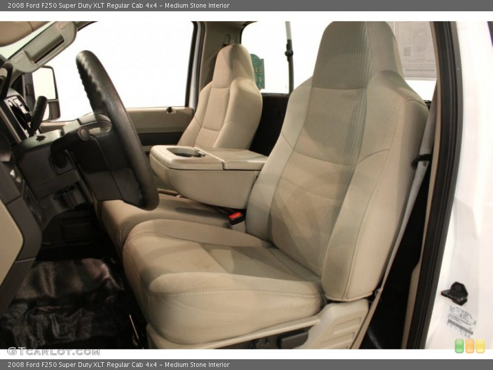 Medium Stone Interior Photo for the 2008 Ford F250 Super Duty XLT Regular Cab 4x4 #69853906