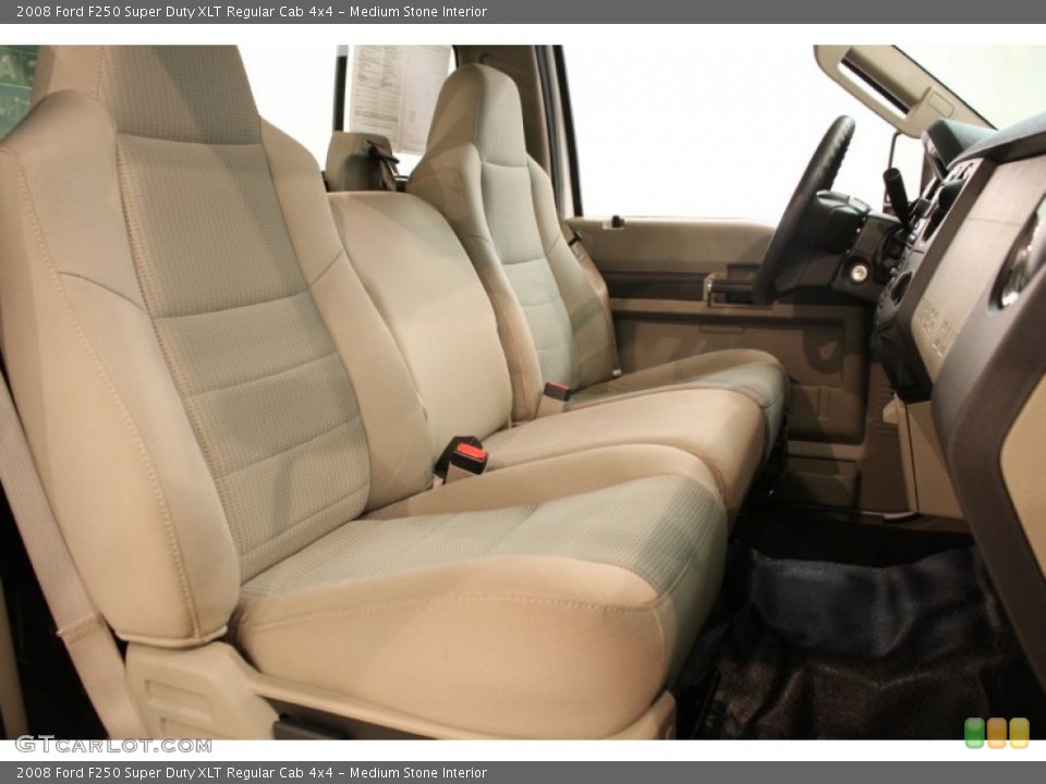 Medium Stone Interior Photo for the 2008 Ford F250 Super Duty XLT Regular Cab 4x4 #69853989