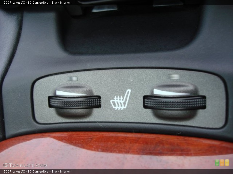 Black Interior Controls for the 2007 Lexus SC 430 Convertible #69881466