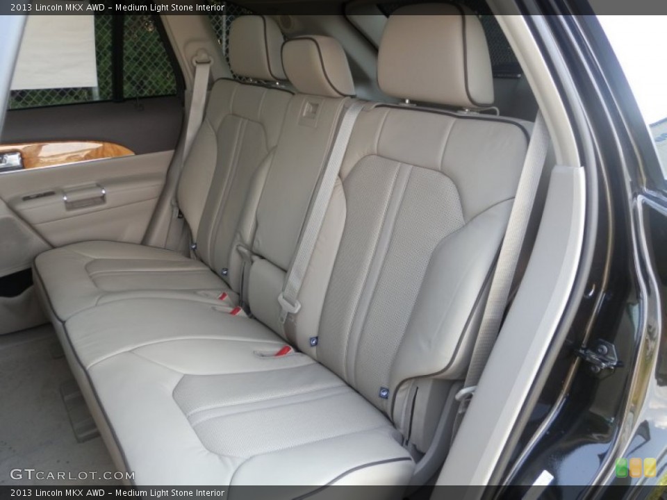 Medium Light Stone Interior Photo for the 2013 Lincoln MKX AWD #69893014