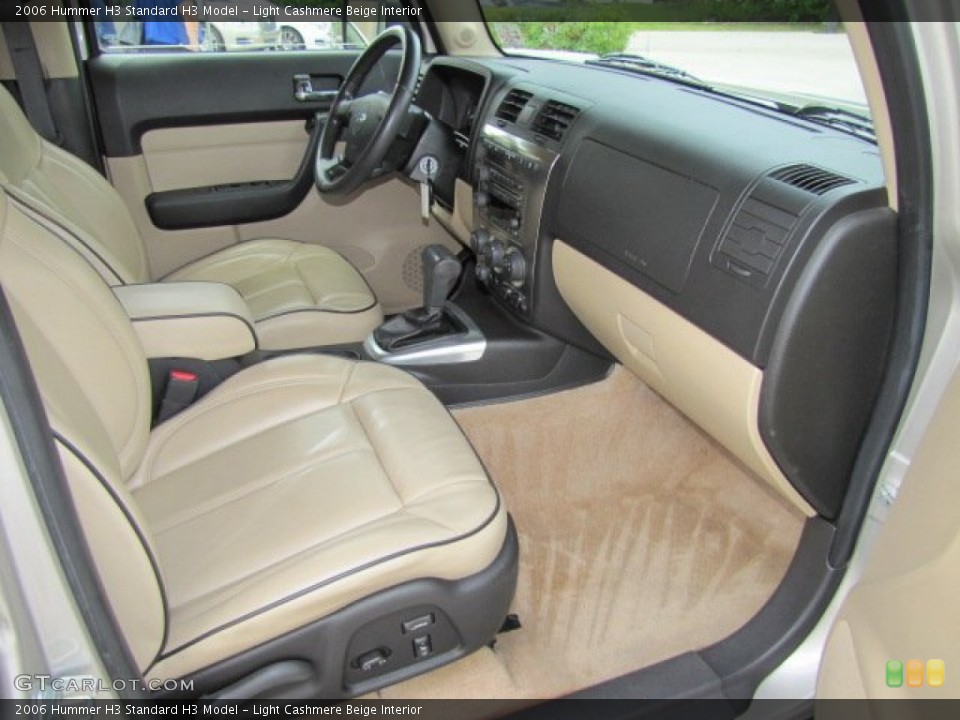 Light Cashmere Beige Interior Photo for the 2006 Hummer H3  #69902353