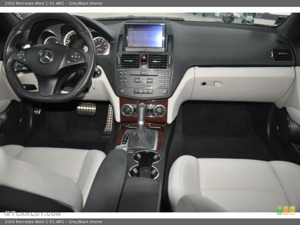 Grey/Black Interior Dashboard for the 2009 Mercedes-Benz C 63 AMG #69905558