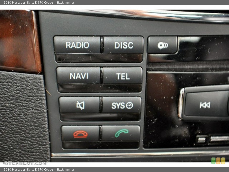 Black Interior Controls for the 2010 Mercedes-Benz E 350 Coupe #69907175