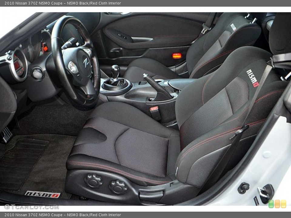 NISMO Black/Red Cloth Interior Photo for the 2010 Nissan 370Z NISMO Coupe #69909311