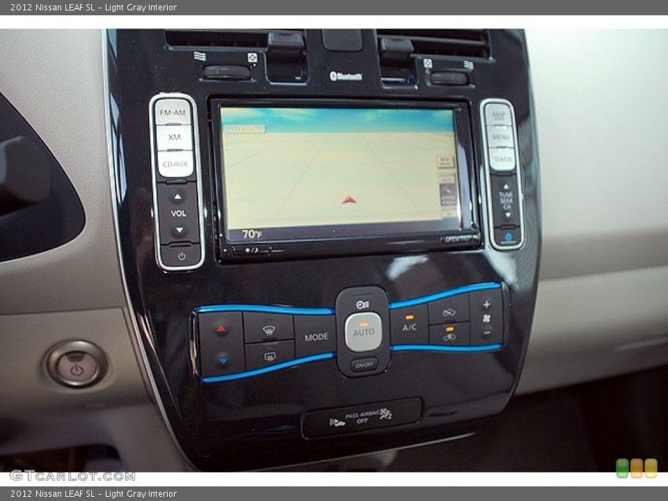 Light Gray Interior Controls for the 2012 Nissan LEAF SL #69910148