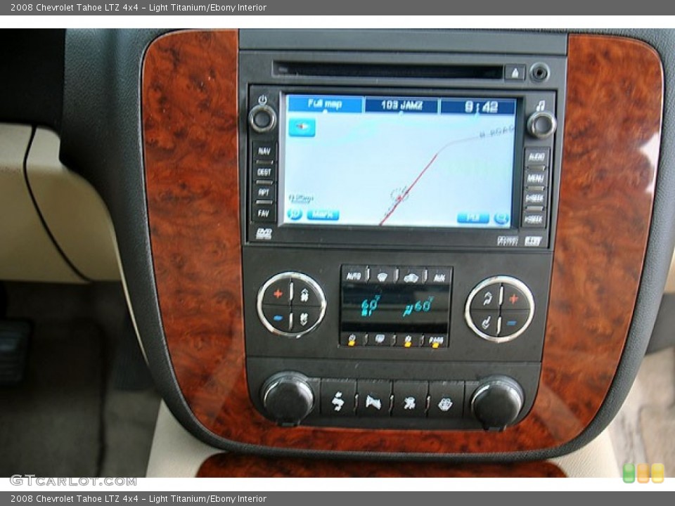 Light Titanium/Ebony Interior Controls for the 2008 Chevrolet Tahoe LTZ 4x4 #69927456