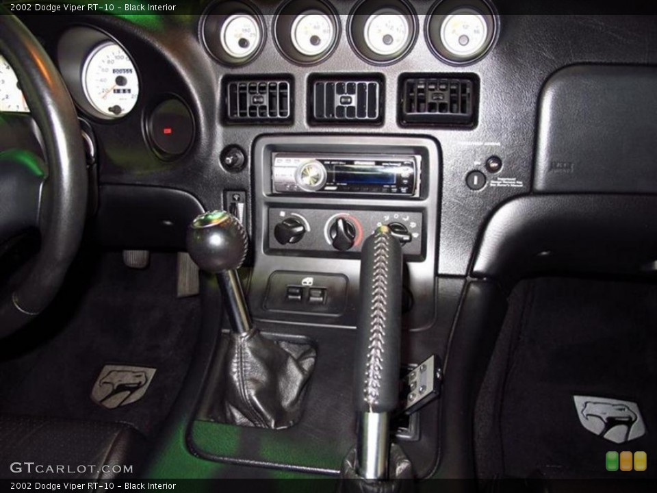 Black Interior Controls for the 2002 Dodge Viper RT-10 #69934600