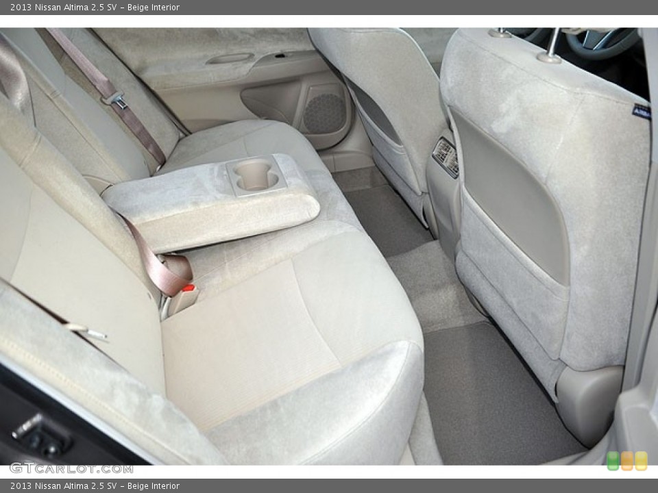 Beige Interior Photo for the 2013 Nissan Altima 2.5 SV #69935831