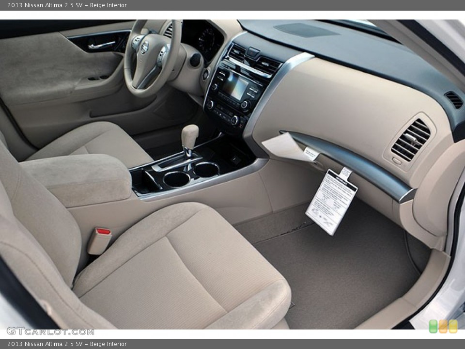 Beige Interior Photo for the 2013 Nissan Altima 2.5 SV #69936272